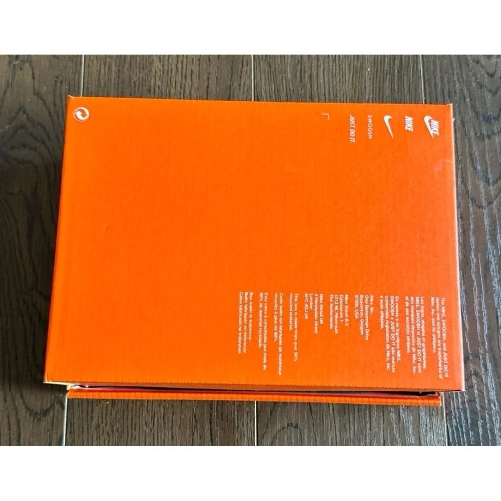 Nike empty shoe box‎